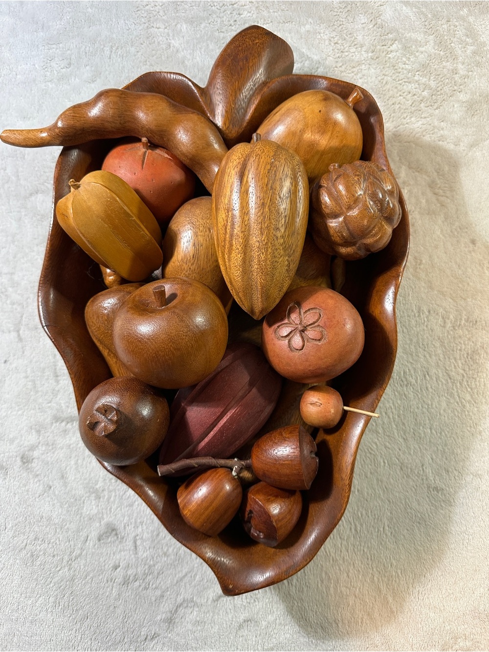 Handmade Hawaiian Monkey Pod Wood Leaf Bowl w/ Carved Wooden Fruits